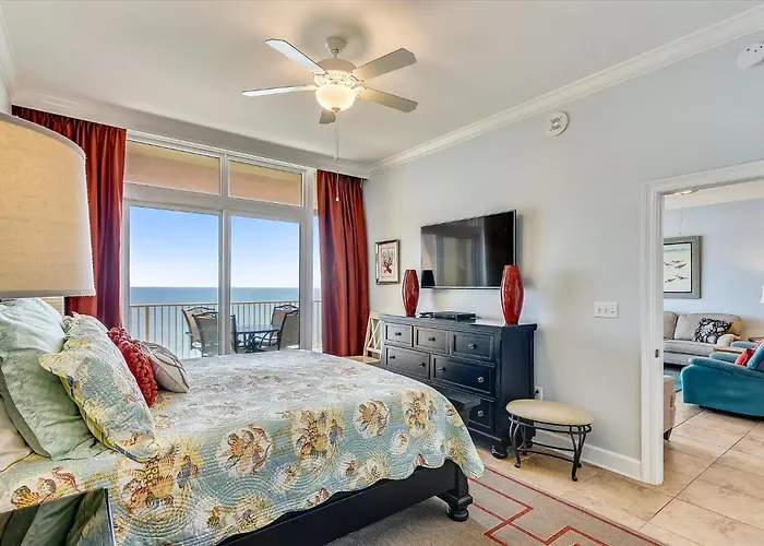 Holiday home Phoenix Unit 1702 *