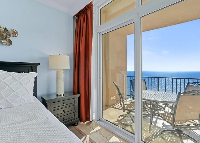 Phoenix Unit 1702 Holiday home Gulf Shores